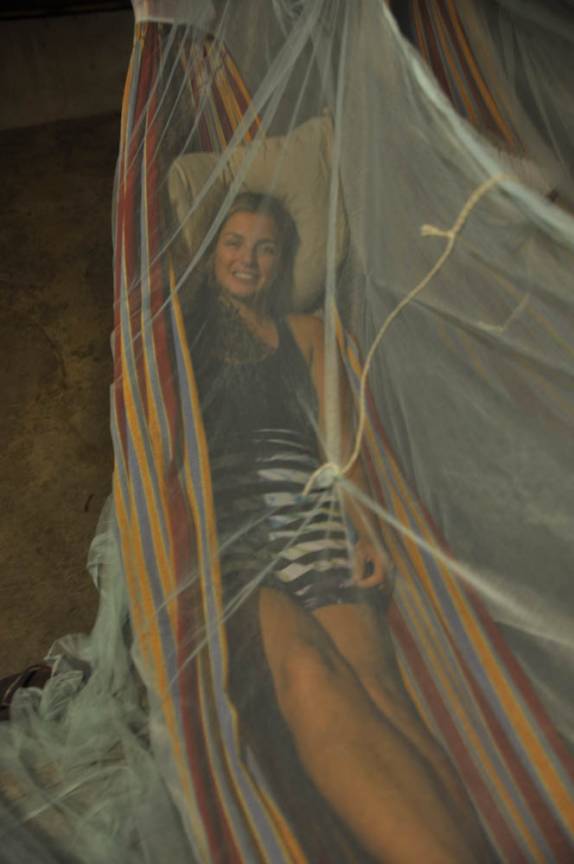 Dormindo em rede com mosquiteira em Yalimopo, na Guiana Francesa